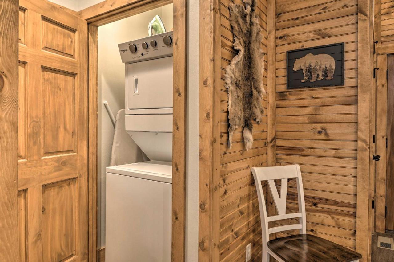 Branson West Cabin With Pool Access And Golfing Bagian luar foto